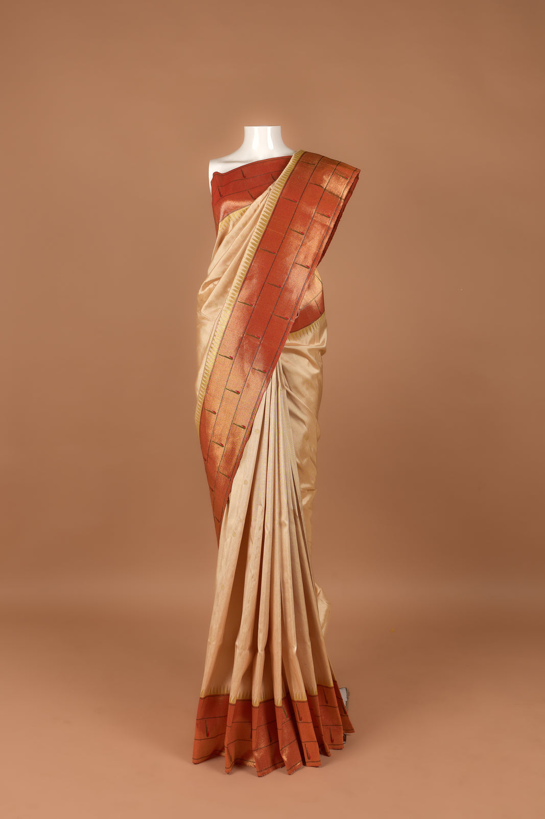 Pearl Triple Muniya Paithani