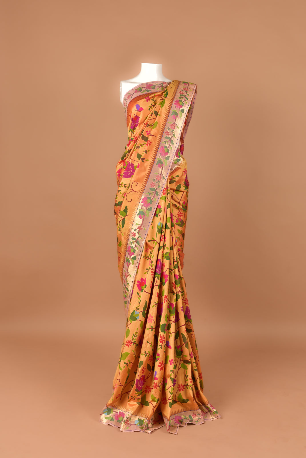 Jari Border Allover Paithani