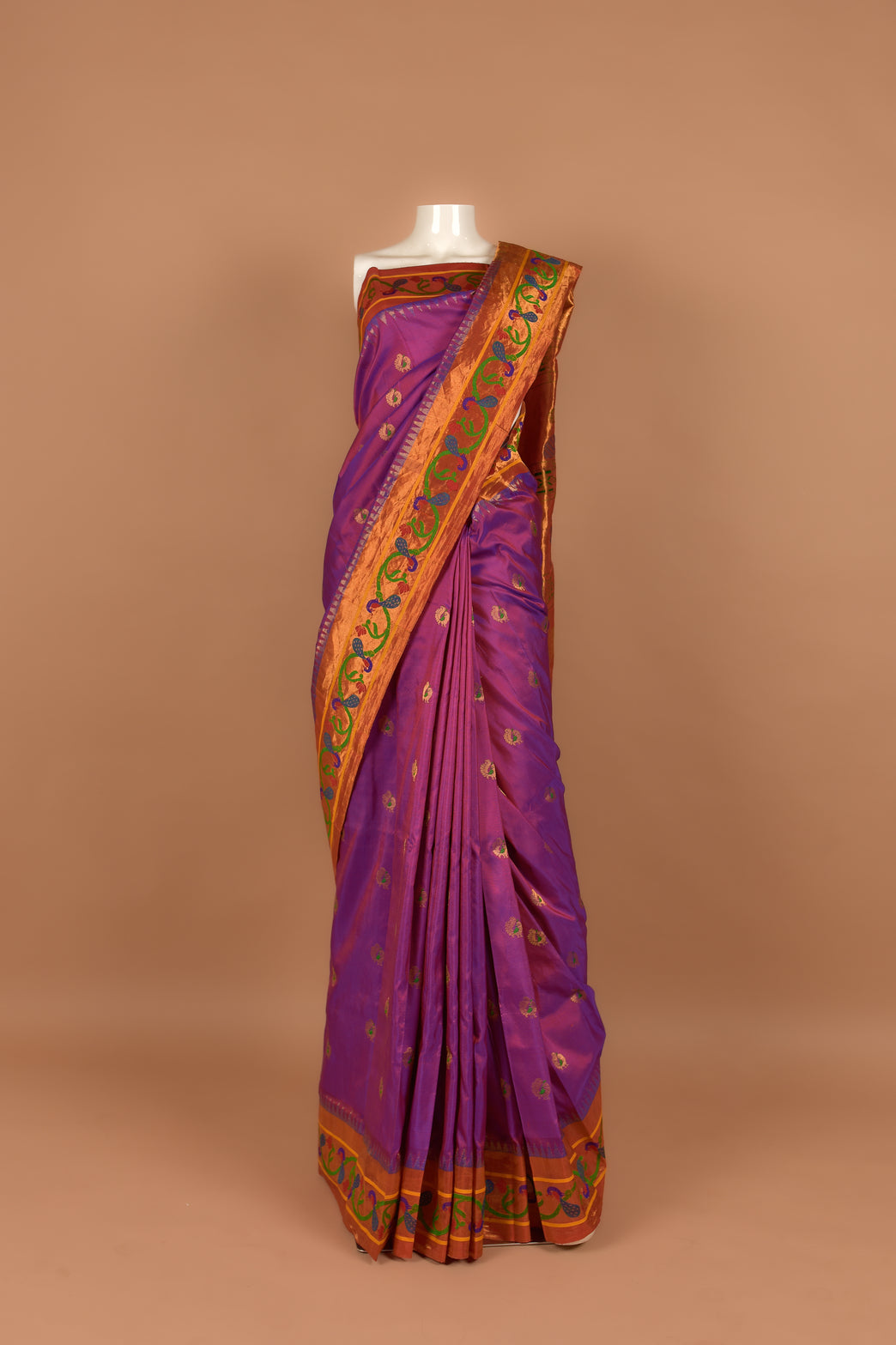 Small Turning Paithani